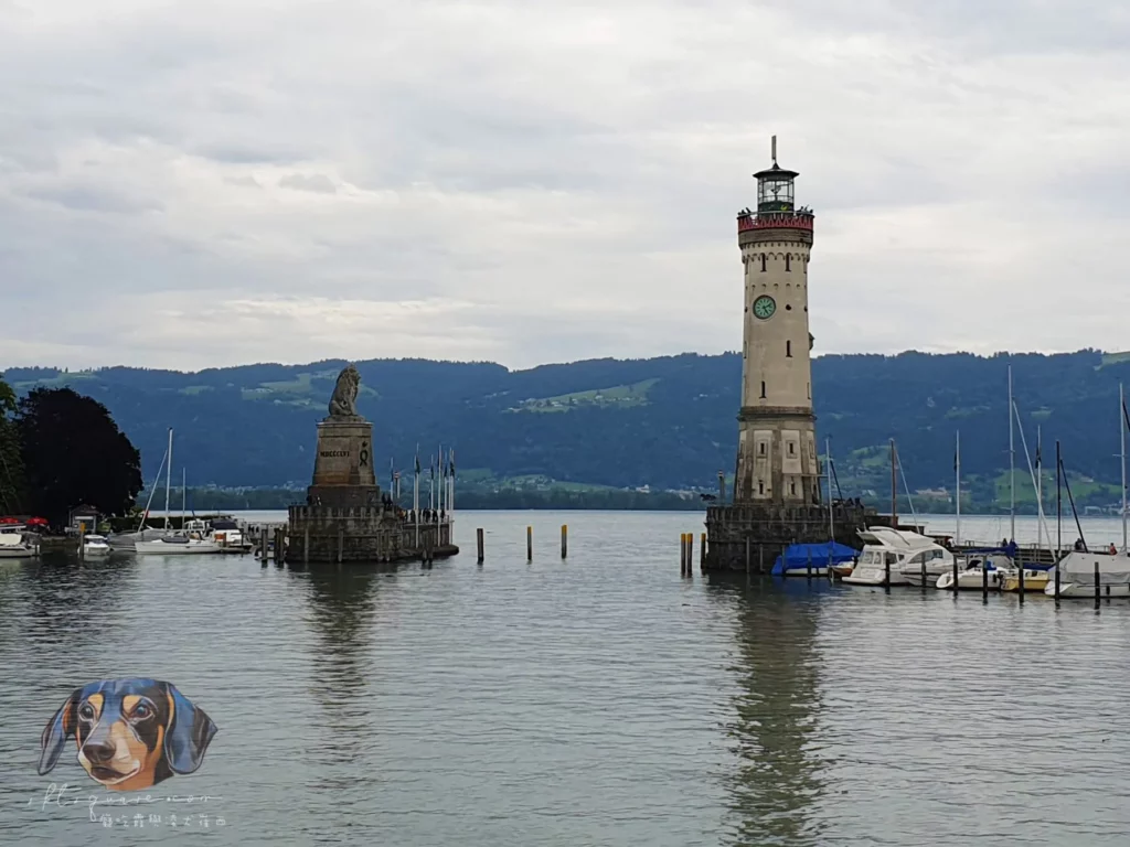 06 林道 燈塔與巴伐利亞獅子雕像 Lighthouse and Bavarian Lion Sculpture 20190609 171151 2